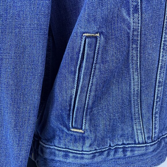 Gap Denim Blue Women's Classic Fitted Trucker Jacket Versatile Casual Style Sz M - Picture 5 of 9